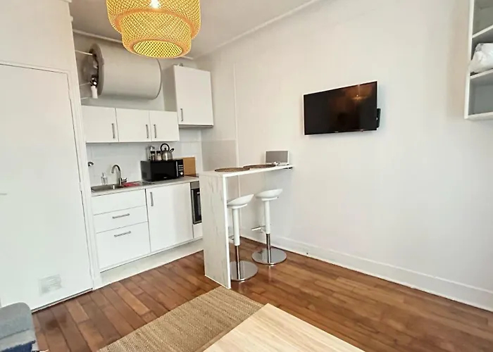 Coquet 14ème Appartement *